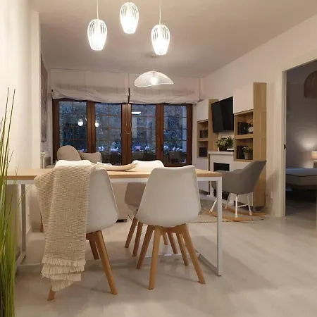 Apartamento Nuevo-casco Histórico-parking Gratuito. Oviedo