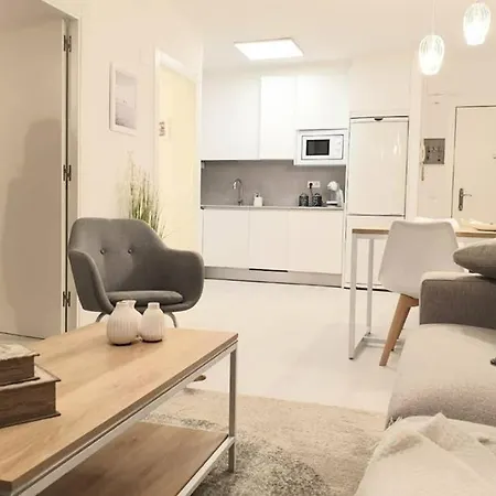 Nuevo-casco Histórico-parking Gratuito. Apartamento Oviedo